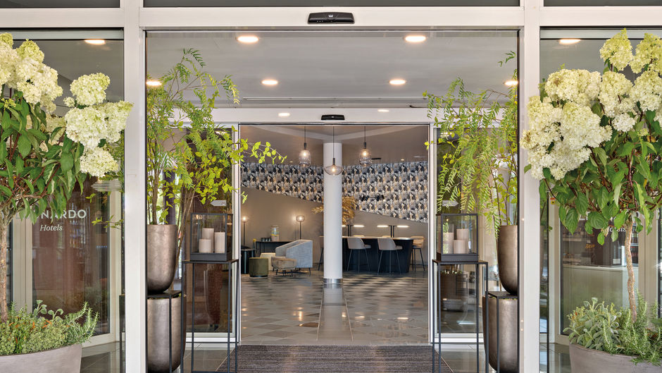 Leonardo Hotel Mainz Exterior