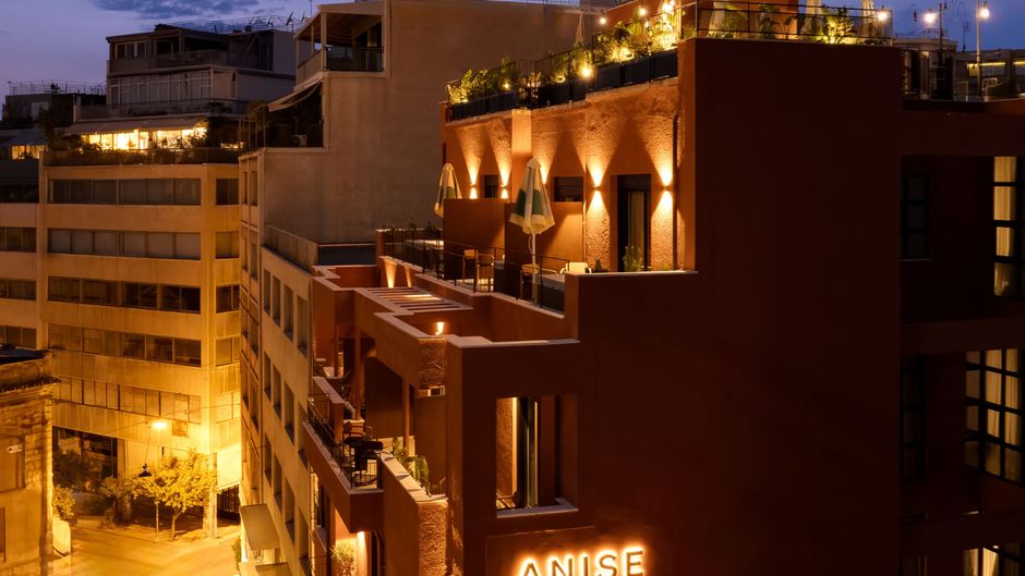 Anise Aluma Tapestry Exterior