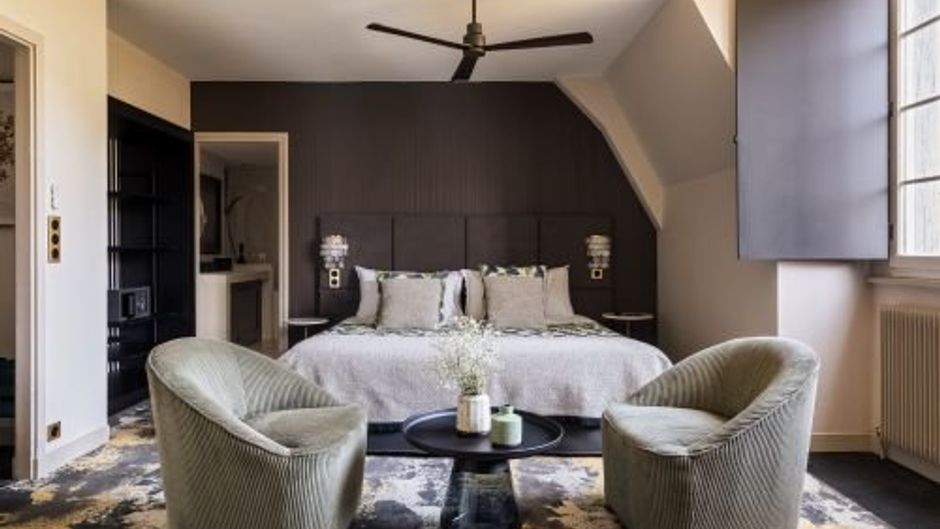 Chateau Jeanne & The Forest Room