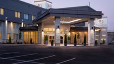 DoubleTree by Hilton Montreal Airport