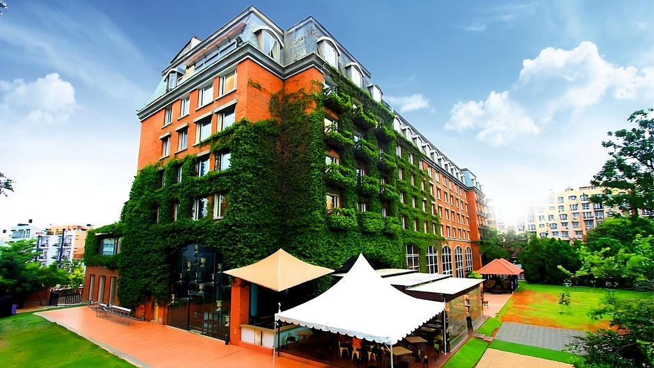 Hotel Royal Orchid Exterior