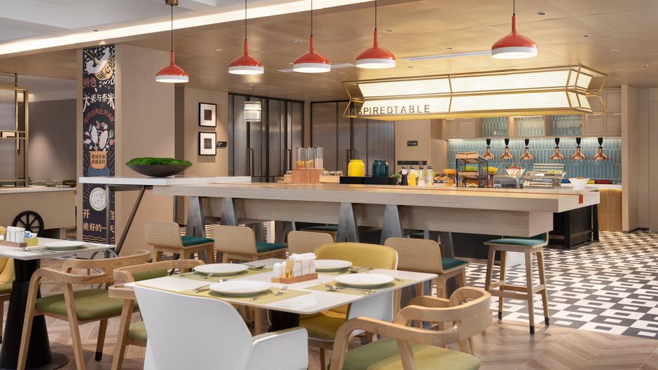 Home2 Suites Lhasa Municipal Government Restaurant