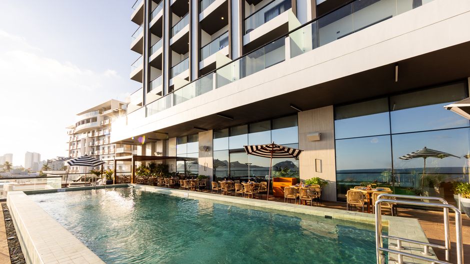 Holiday Inn Exp Suites Mazatlan Pool