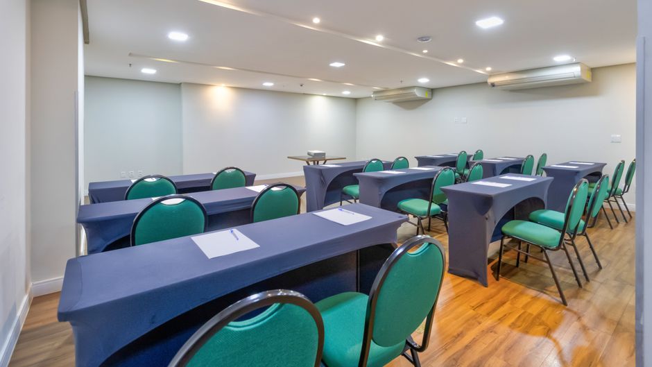 Holiday Inn Goiania Meeting