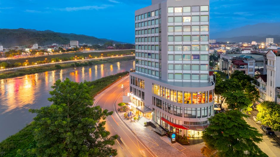 Tru by Hilton Lao Cai City Riverside Exterior