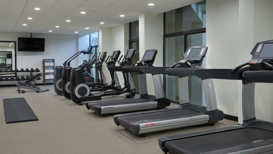 Four Points by Sheraton Toronto Airport Health Club