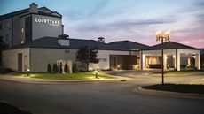 Courtyard by Marriott Louisville East