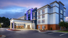 Holiday Inn Express Fayetteville