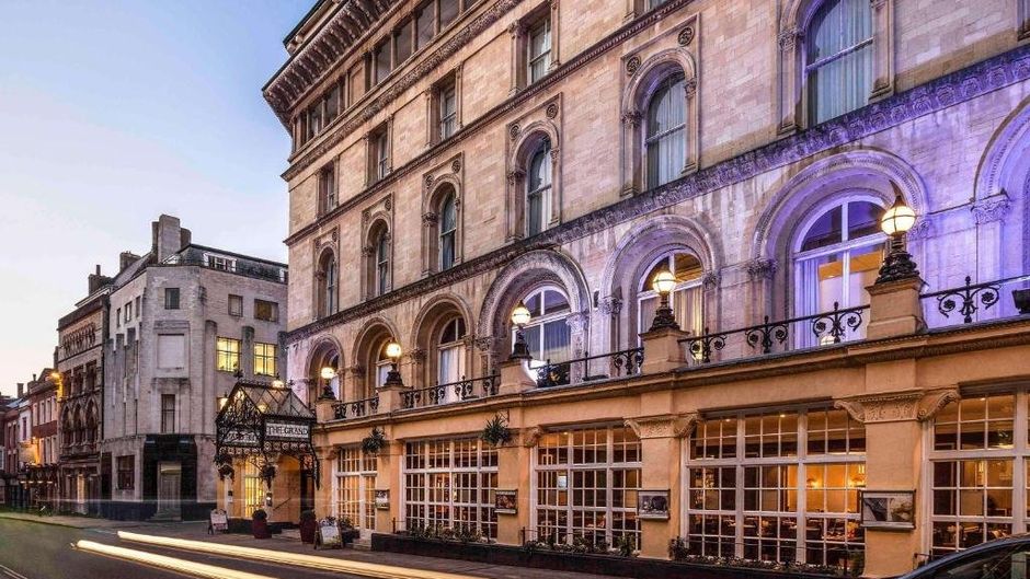 Bristol Grand Hotel By Sunday Exterior