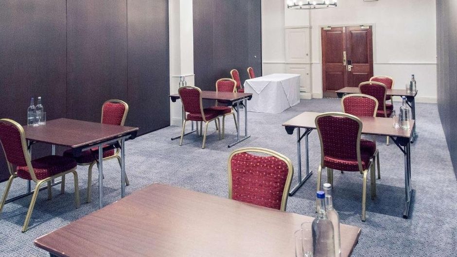 Bristol Grand Hotel By Sunday Restaurant