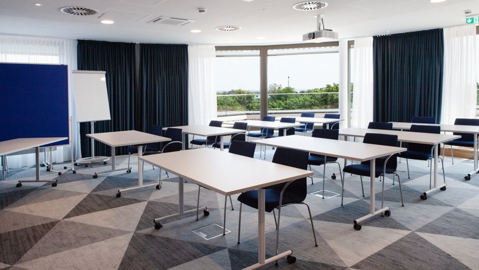 Holiday Inn Express & Suites Monheim Meeting