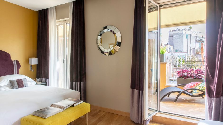 Adriano Hotel Room