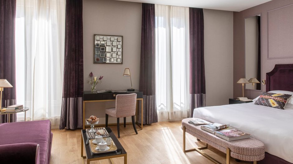 Adriano Hotel Room