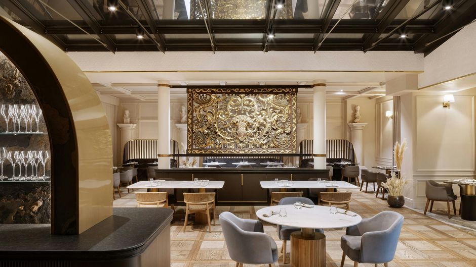 H15 Luxury Palace Restaurant