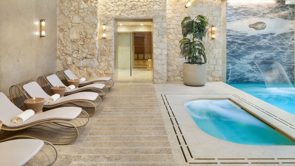 H15 Luxury Palace Spa