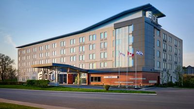 aloft Montreal Airport
