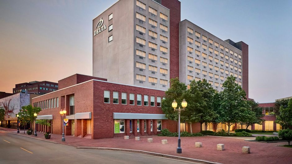 Delta Hotels by Marriott Beausejour Exterior