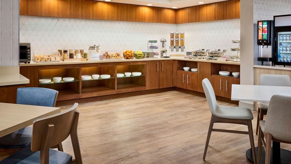 TownePlace Suites Mississauga-Airport Restaurant