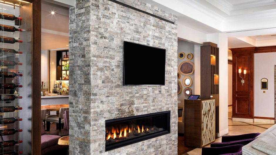 Victoria Marriott Inner Harbour Lobby