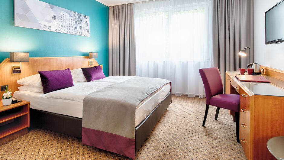 Leonardo Hotel Duesseldorf City Center Room