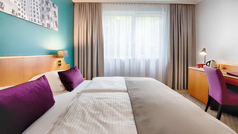 Leonardo Hotel Duesseldorf City Center Room