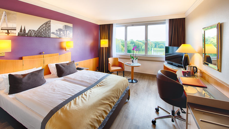 Leonardo Royal Hotel Koeln Am Stadtwald Room