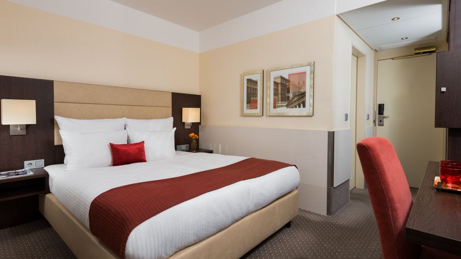 Leonardo Munich Arabellapark Room