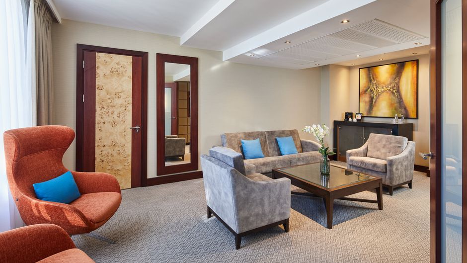 Leonardo Royal London St Paul's Suite