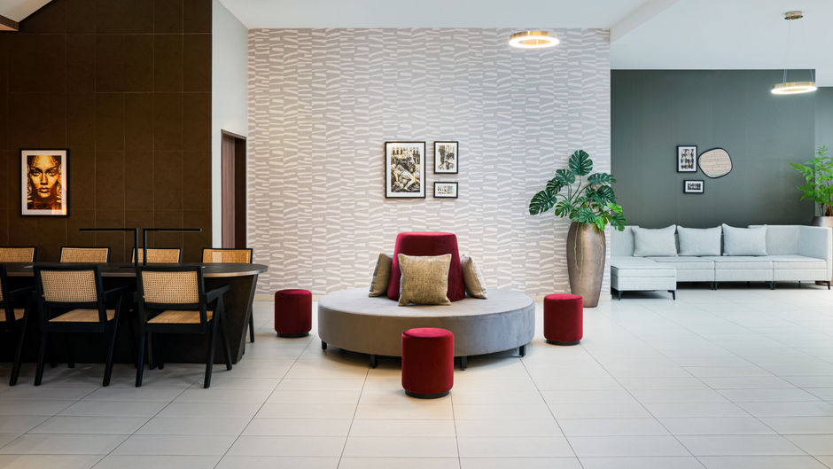 Leonardo Hotel Vienna Schonbrunn Lobby
