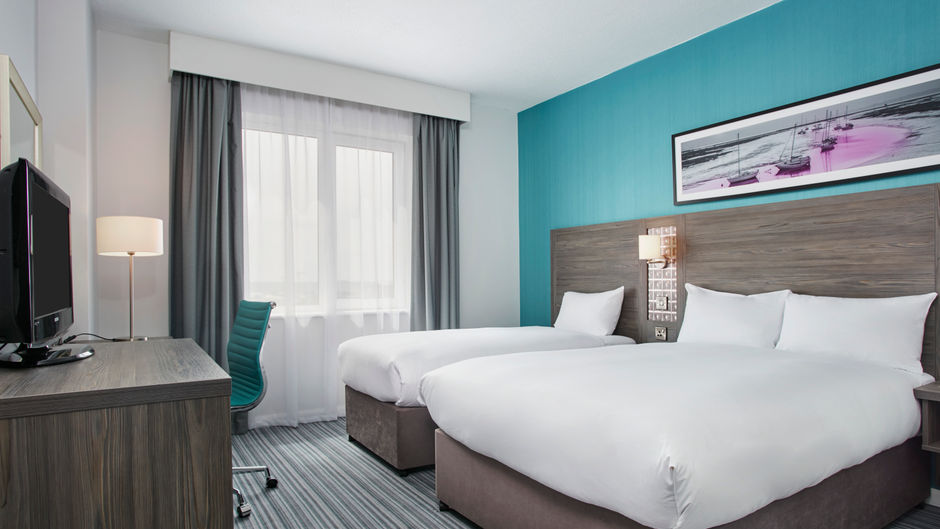Leonardo Hotel Southampton Room