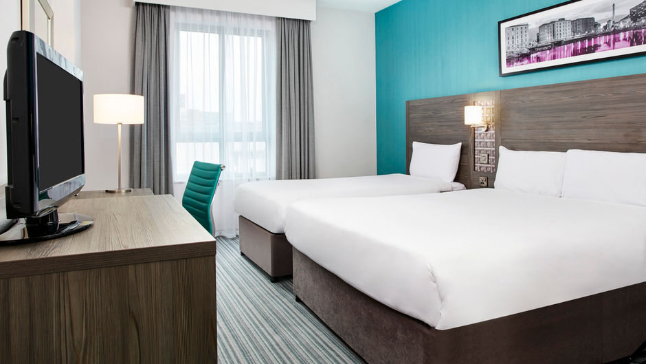 Leonardo Hotel Plymouth Room