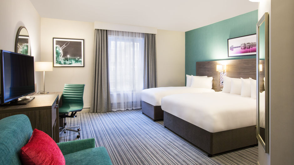 Leonardo Hotel Belfast Room