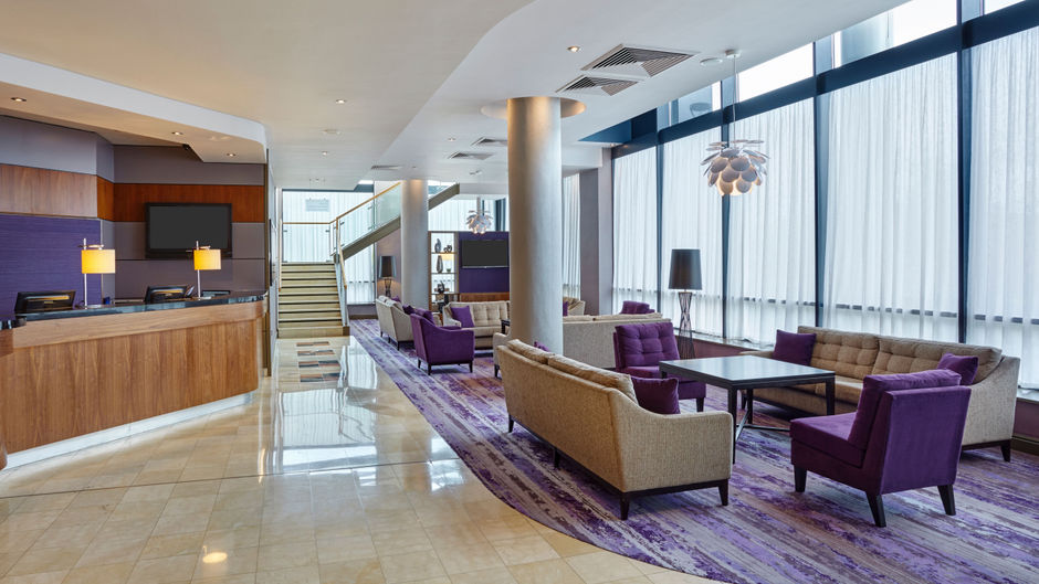 Leonardo Hotel Milton Keynes Lobby