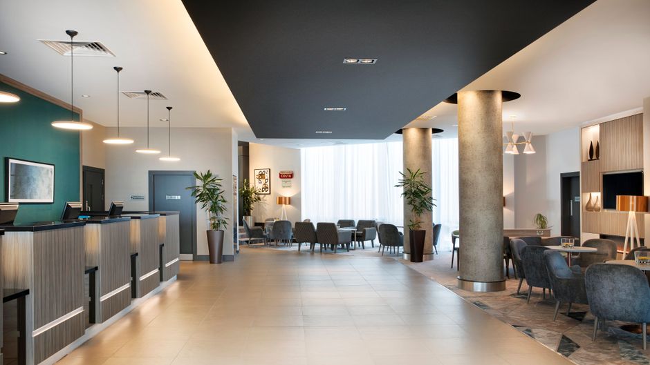 Leonardo Hotel London Watford Lobby