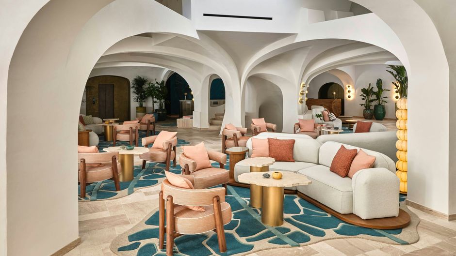 W Sardinia - Poltu Quatu Lobby