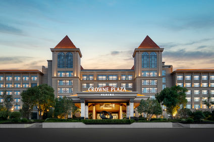 Crowne Plaza Fuchun Lakeside b