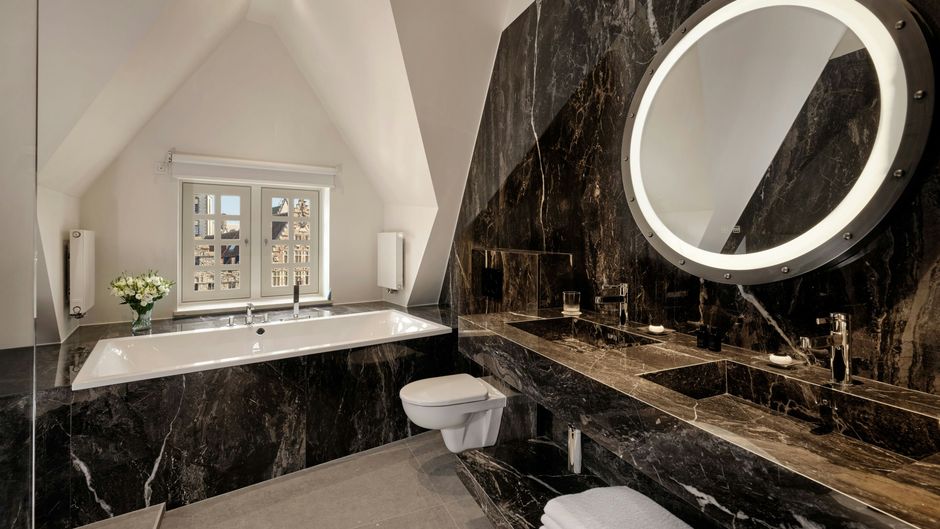Ghent Marriott Hotel Room