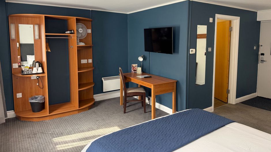 The Bowman by Greene King Inns Room