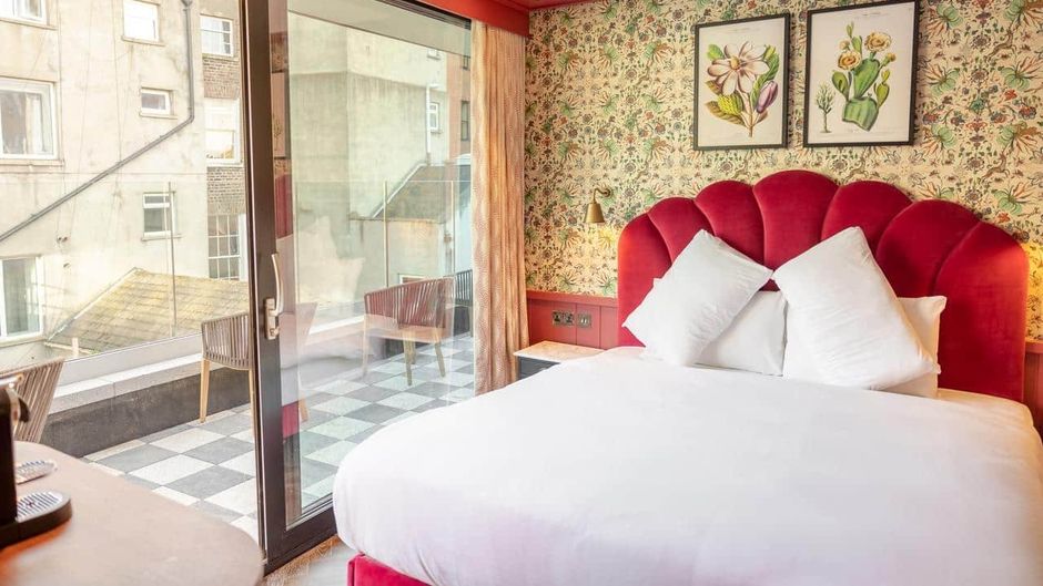 The Dean Hotel Dublin Room
