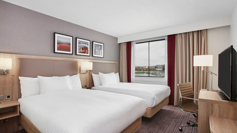 Leonardo Hotel Aberdeen Room