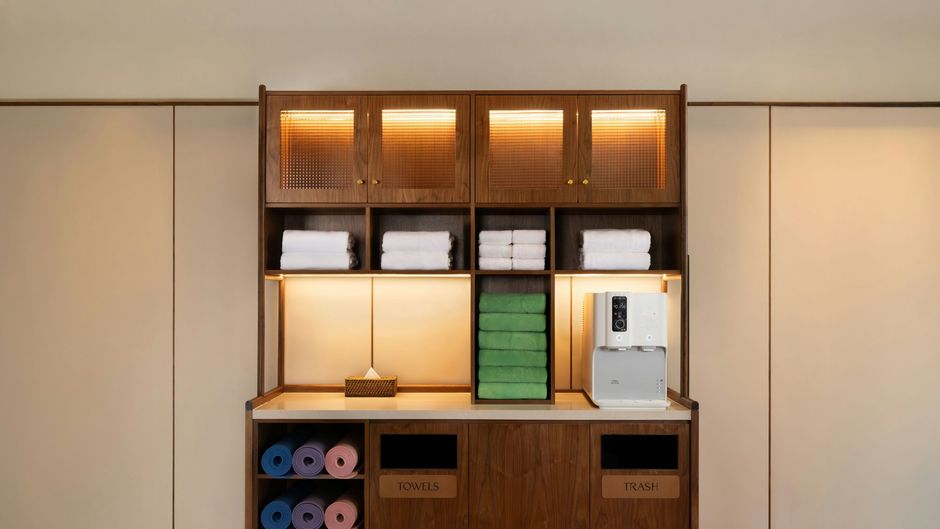 Lone Pine Hotel Recreation