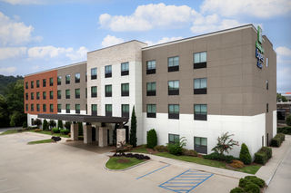 Holiday Inn Express & Suites Birmingham