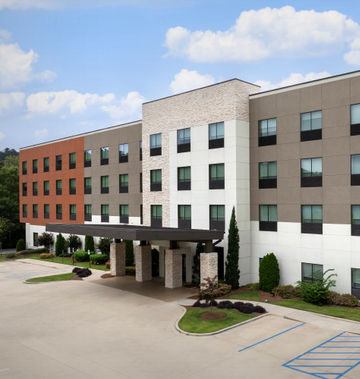 Holiday Inn Express & Suites Birmingham