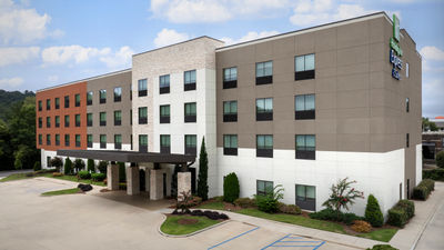 Holiday Inn Express & Suites Birmingham