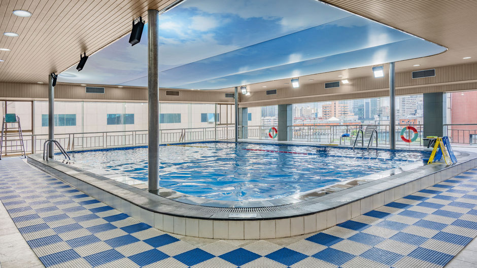 Crowne Plaza Hotel City Center Ningbo Pool