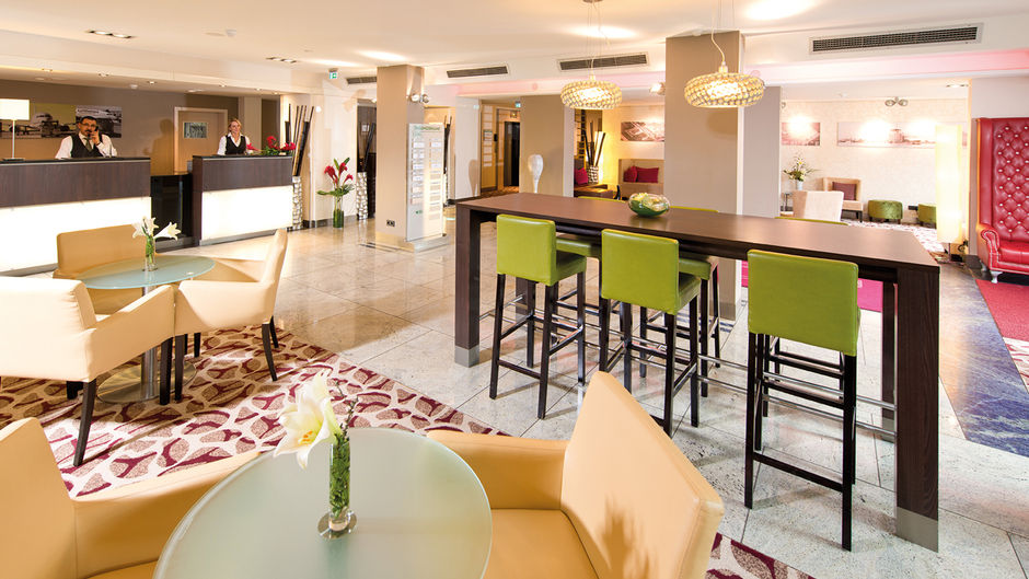 Leonardo Hotel Hannover Airport Lobby