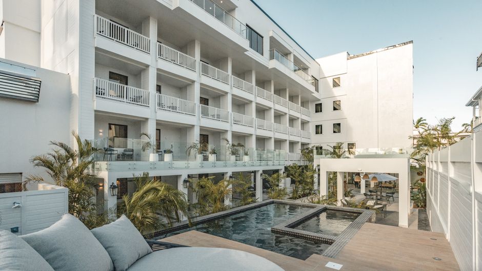 Fort George Hotel & Spa Pool