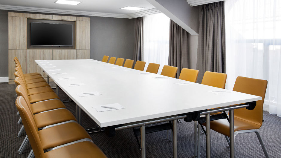Leonardo Hotel Hinckley Island Meeting