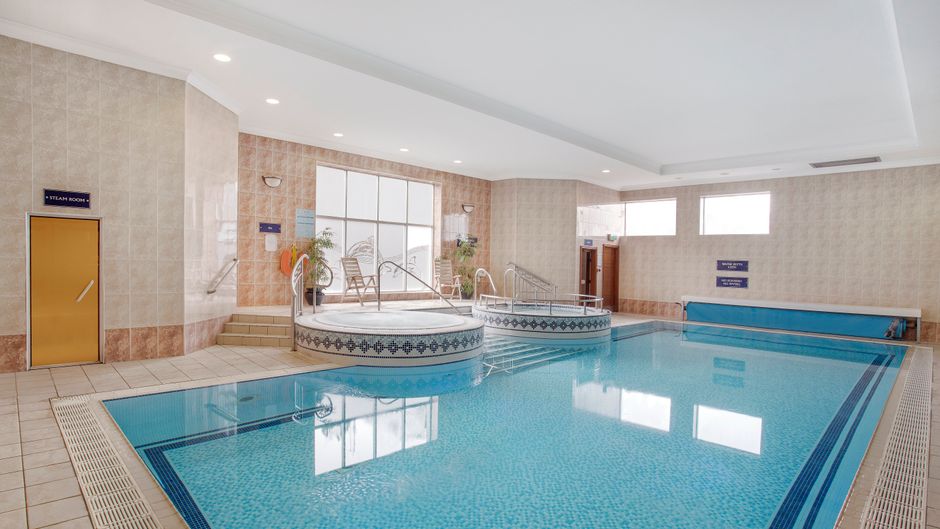 Leonardo Hotel Inverness Pool