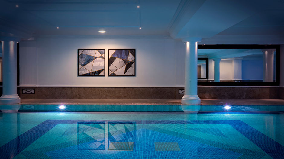 Leonardo Royal London City Pool